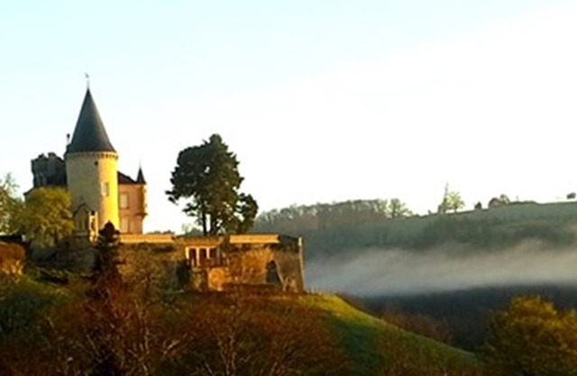 Petit Paradis in the heart of the Dordogne, the place to enjoy "The Good Life"!