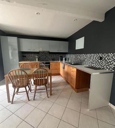Petite maison de village 2
