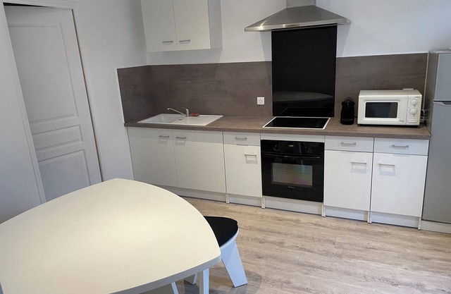 Petite Maison Refaite a Neuf