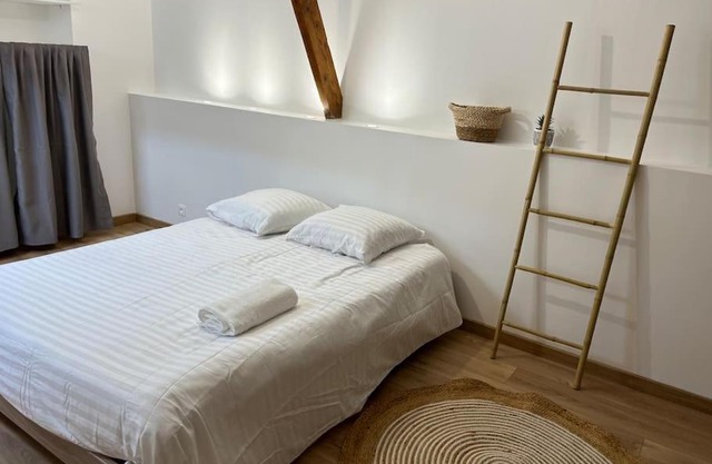 Petite maison de ville au calme