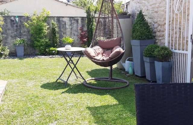 Petite Maison DE Charme