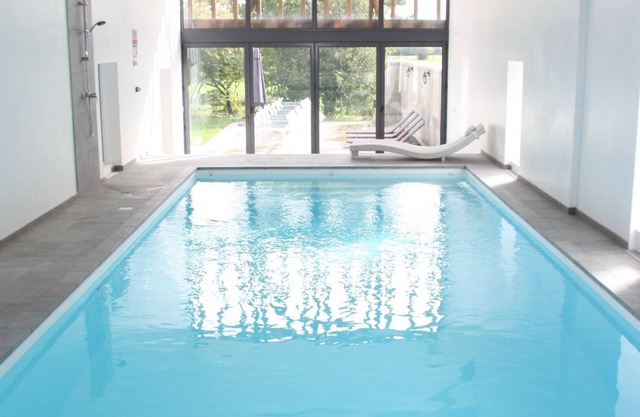 Piampiam cottage with indoor pool capacity 14 pers. lodging of France 4 ears