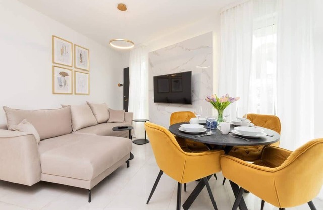Piastowska 30 Gdańsk | 2-Bedroom Apartment | Parking | Garden