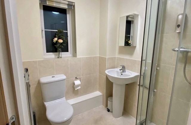 PIcket House - Andover - 3 bedroom with garden in quiet area close to centre