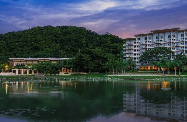 Pico de Loro Beach and Country Club 3brcaa721 Lago
