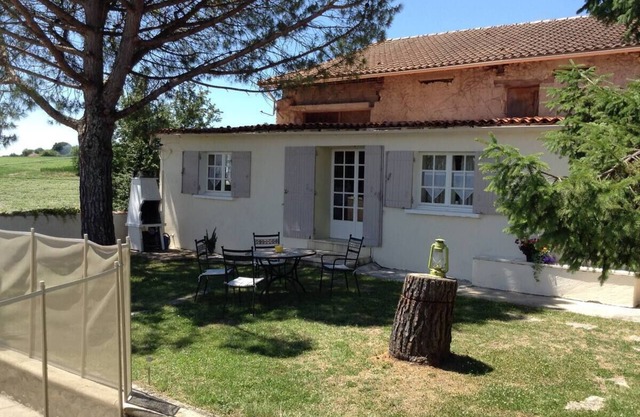 PINES PARASOL HOUSE WITH PRIVATE POOL