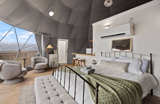 "Pineview Peak" Overlook Dome 003 in RRG