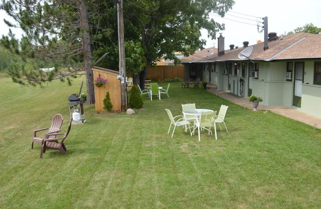 Pinewood Inn