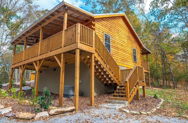 Pinhoti Ridge Retreat Cabin 4, Ridgeview