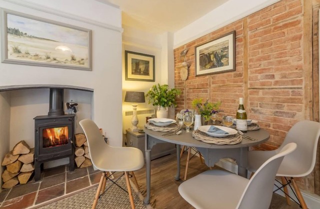 Piper Cottage (2), Holme-next-the-Sea, Norfolk