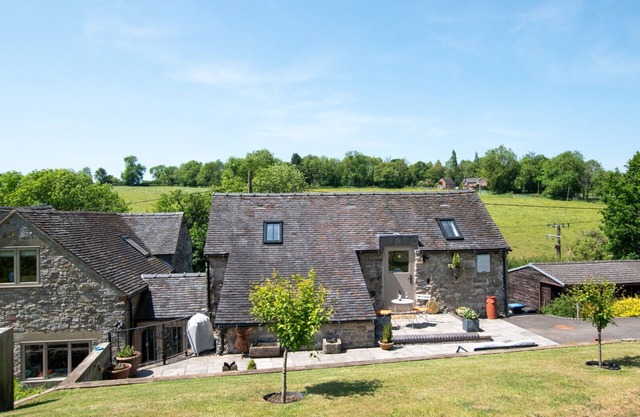 Pipistrelle Barn - One Bedroom House, Sleeps 2