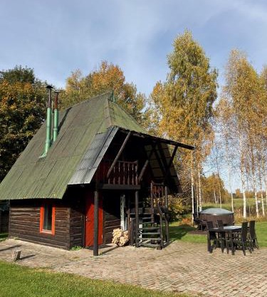 Pirts namiņš Zvaniņi