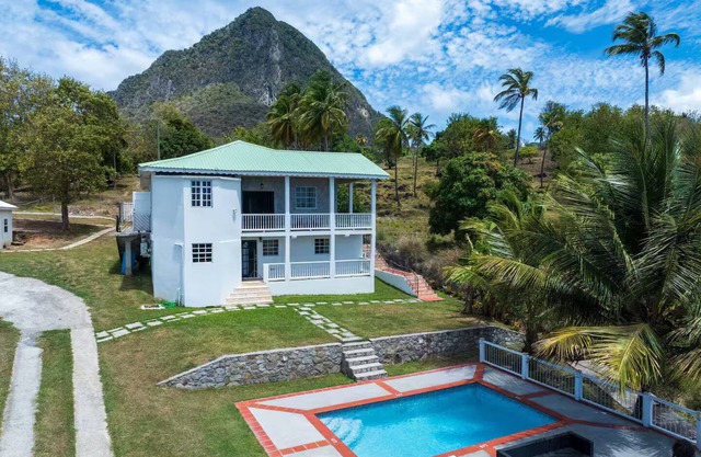 Piton Star Villa