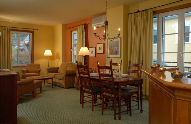 Place Saint Bernard Mont Tremblant