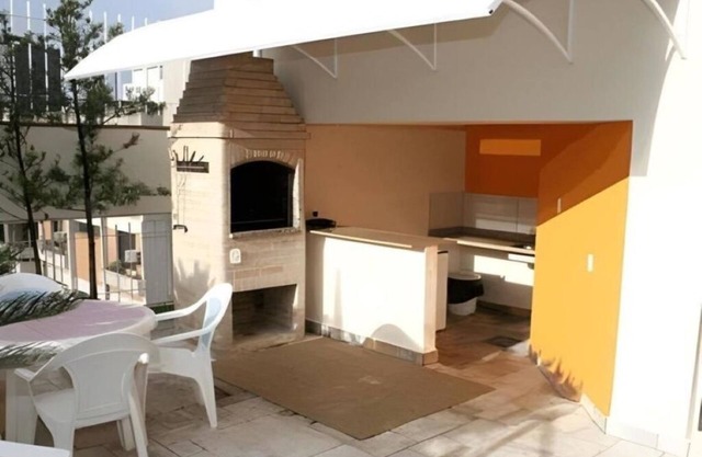 Plaza Flat With Room Service