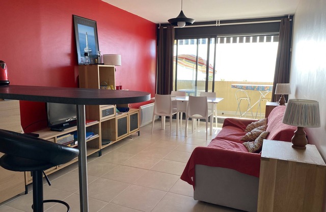 Pleasant duplex with view and direct access to the ocean
