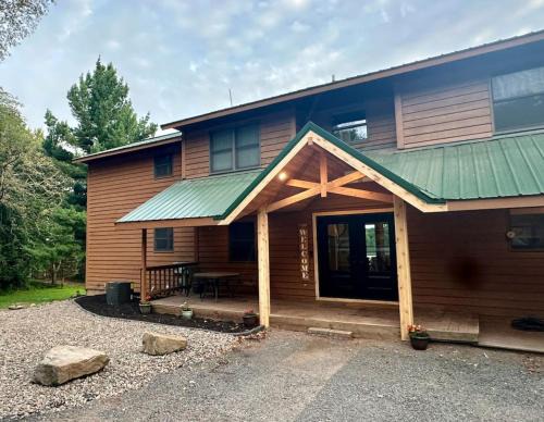 Pleasant Lake Bed and Breakfast