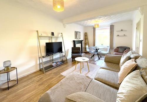PLEASANT View Impressive Home In Stunning Rhondda Valley By Staystaycations