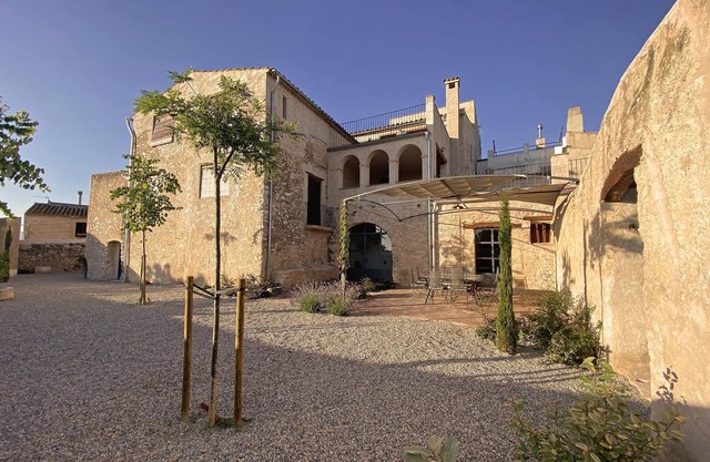 Pleasant village house, Garden. Private pool