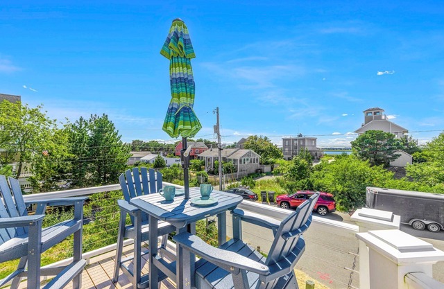 Plovers Nest: Stay in the Heart of Newburyport During Yankee Homecoming Festivities!