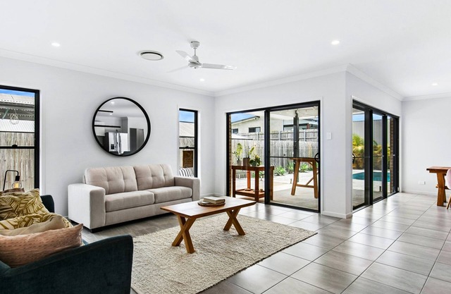 Plunge Inn at Pialba