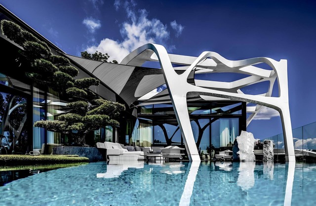 Poets Garden Villa 4 bedrooms, outdoor pool, sauna, hot tub and panoramic view