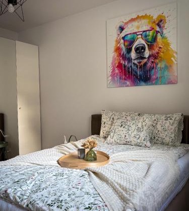 Polar Bear Apartment