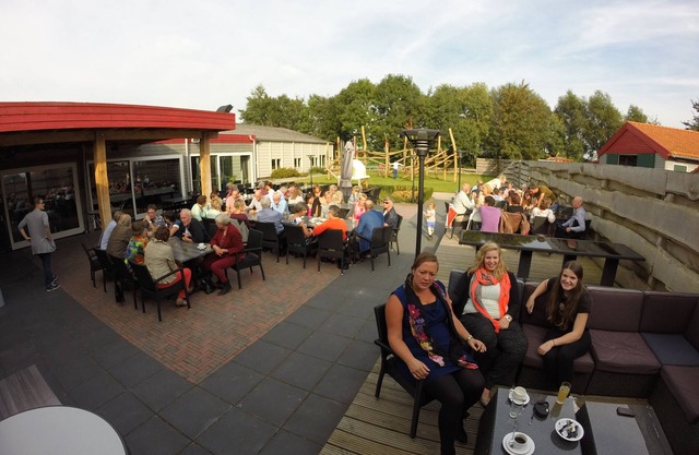 PolderZicht: Spacious Group Hotel with Luxury Rooms and Private Facilities