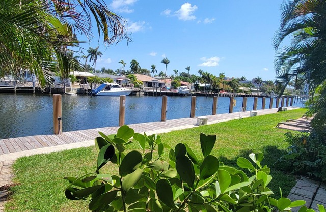 Pompano Holiday Gem