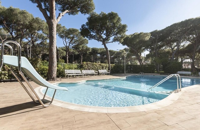 POOL BBQ APARTMENT in CASTELLDEFELS