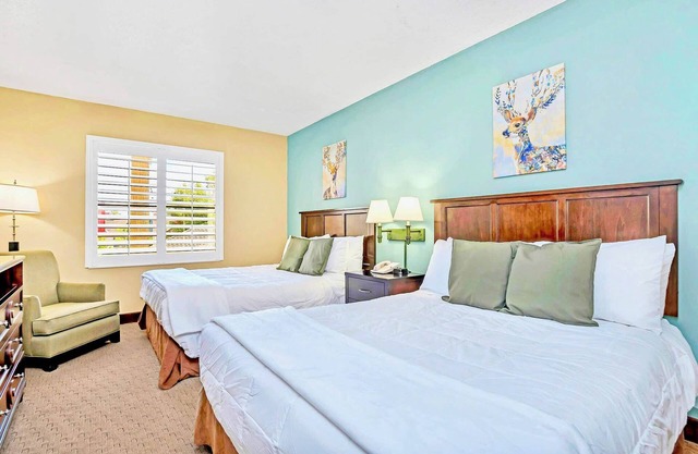 Pool & Hot Tub Condo Near Universal Studios
