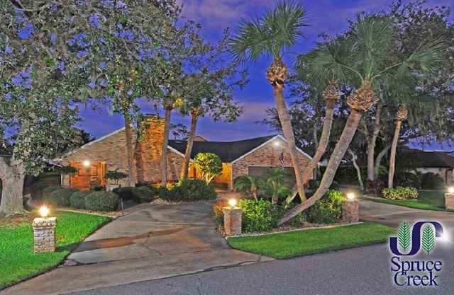 Pool side in Port Orange, Near beach, Gated Community, Bikers Welcome!Golf!