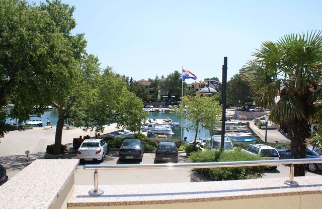 Porat (Malinska) 4-5er apartment - only 50m from the sea