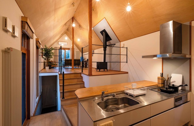 POROTO HOUSE