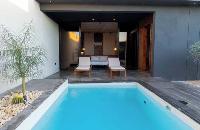 Portal Chalets With Private Pool- Qirwan