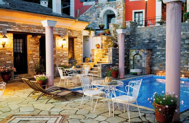 Portaria Pool Gem - Palladio Double Room w/Fireplace