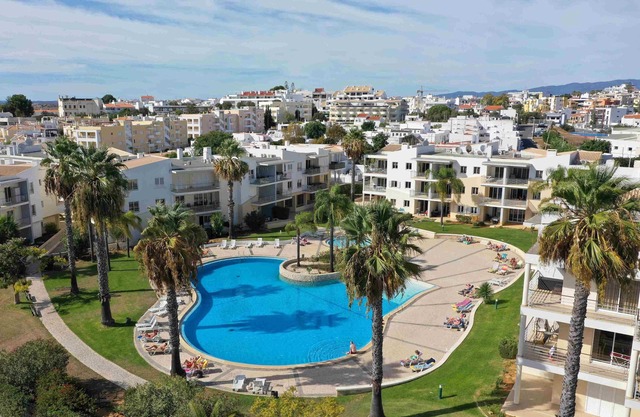 Portugal Rentals Vila da Praia Apartments