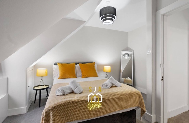 Posset House - 3 Bed Apartment in Aberdeen