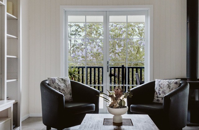 Possums Retreat - Private Spacious Cottage with Hydrotherapy Spa