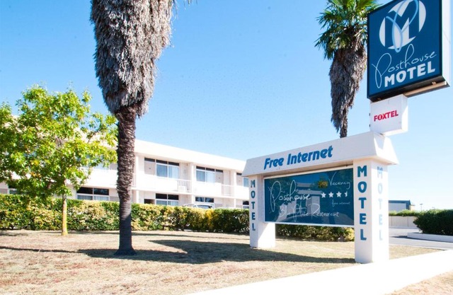 Posthouse Motor Lodge