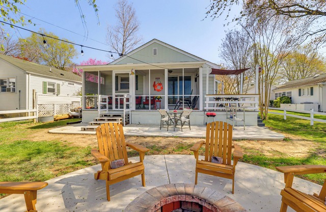 Potomac River Getaway: Walk to Marina!