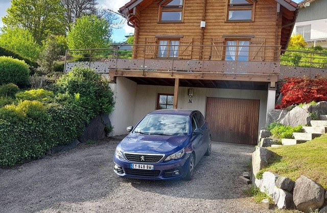 Pourper chalet in the high Vosges entirely wooded with new furniture