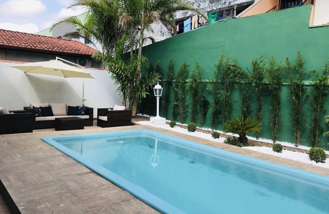 Pousada Quadruple Suite w/Pool, Air Cond and Netflix - 100m from the sea
