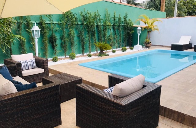 Pousada Suite w/Pool, Air Cond and Netflix - 100m from the sea