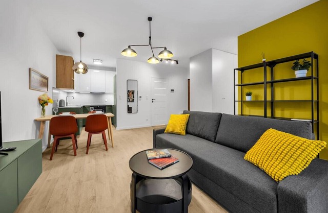 Praga Apartment - Metro, Vistula River nearby - by Rentujemy