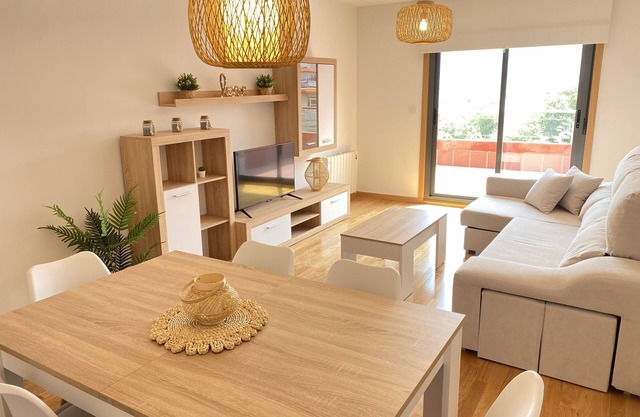 PreaMar Spacious apartment with sunny terrace and open views