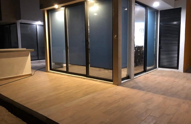 PRECIOSA VILLA NUEVA, CON CLUB DE PLAYA PRIVADO PARA SOCIOS