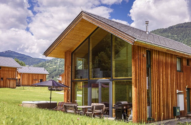 Premium Chalet # 19 with IR Sauna & Whirlpool