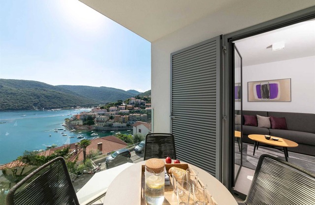 Premium apartment Kanat IV with beautiful sea view