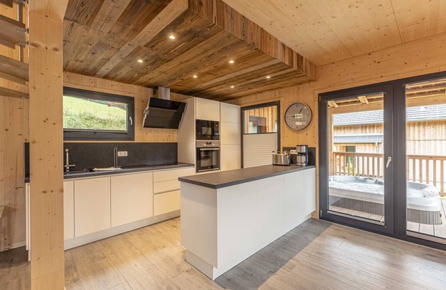 Premium Chalet # 62 with Sauna & Whirlpool
